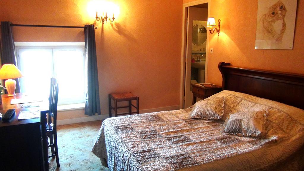Hotel Le Clos Du Montvinage Étréaupont Szoba fotó
