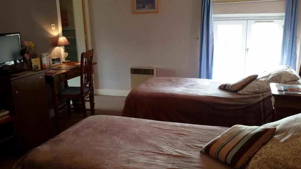 Hotel Le Clos Du Montvinage Étréaupont Kültér fotó