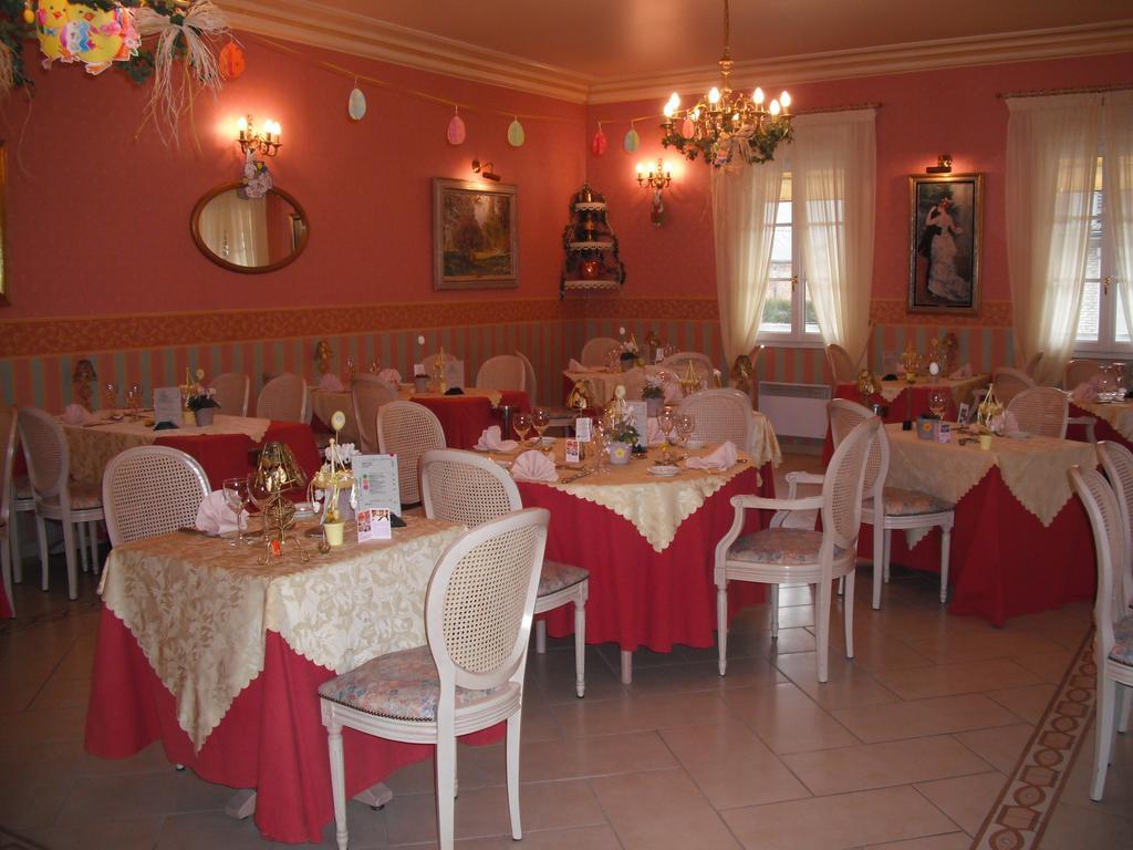 Hotel Le Clos Du Montvinage Étréaupont Kültér fotó