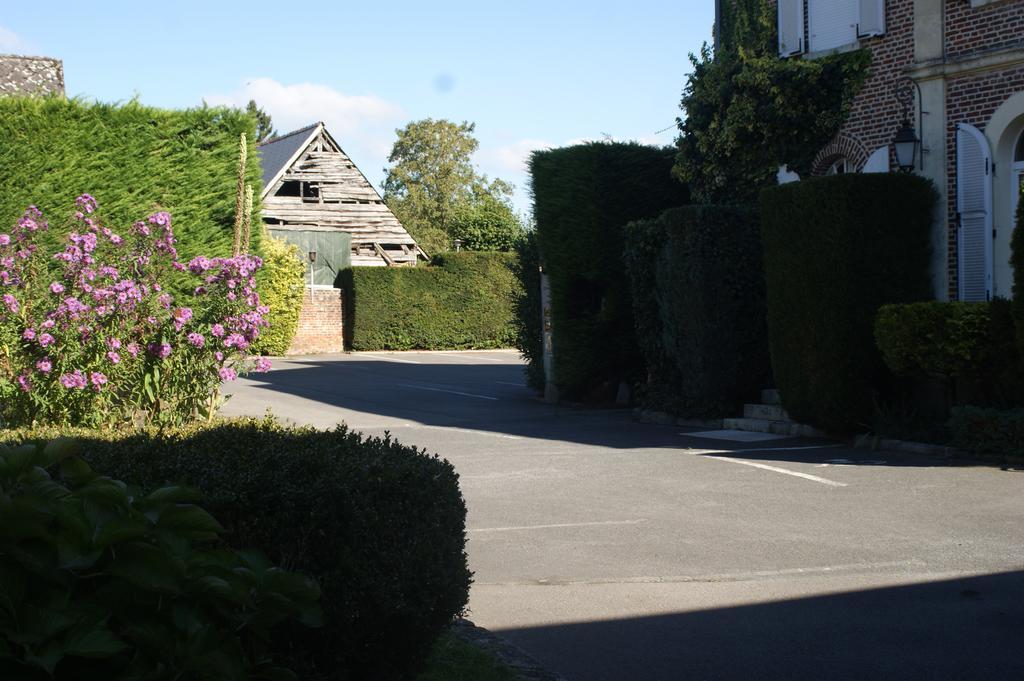 Hotel Le Clos Du Montvinage Étréaupont Kültér fotó