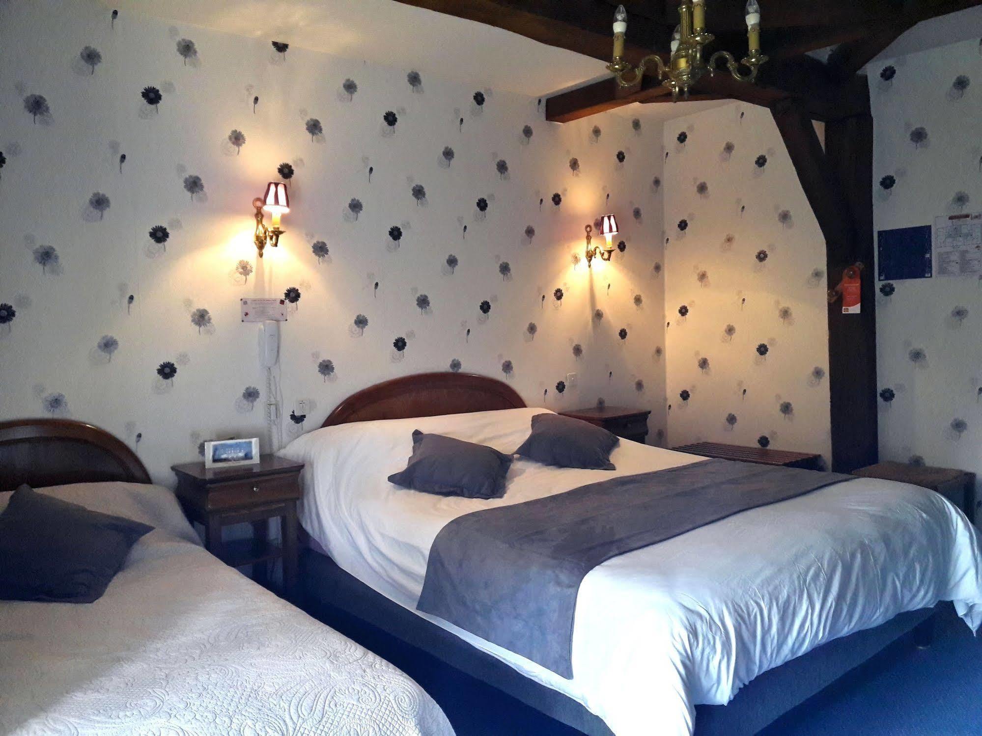 Hotel Le Clos Du Montvinage Étréaupont Kültér fotó